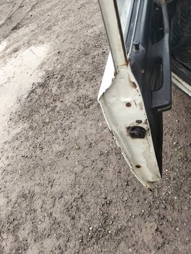 LADA (VAZ) 2106 1995, 285,000 km - 1.6 л - Salyan