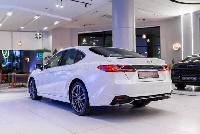 Toyota Camry-4
