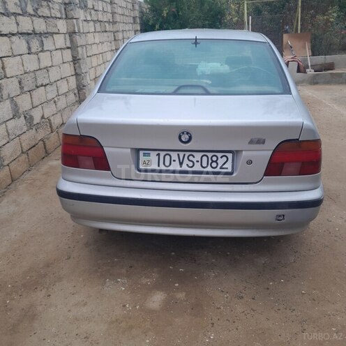 BMW 523-2