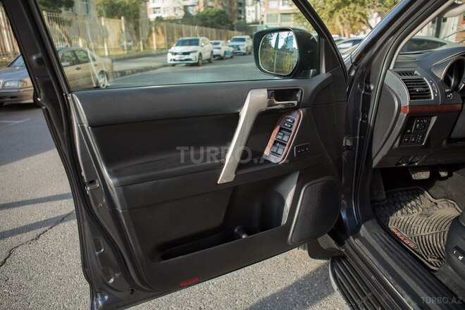 Toyota Land Cruiser Prado 2014, 325,026 km - 3.0 l - Bakı