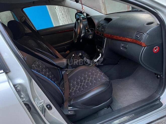 Toyota Avensis 2004, 330,000 km - 2.0 l - Bakı