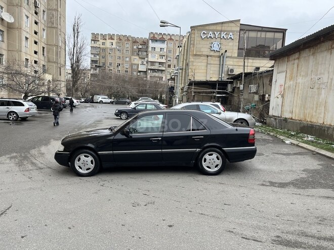 Mercedes C 220 1994, 331,000 km - 2.2 л - Bakı