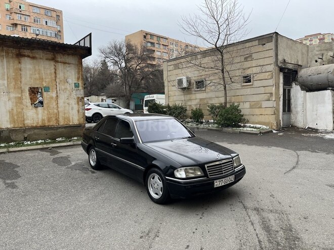 Mercedes C 220 1994, 331,000 km - 2.2 л - Bakı