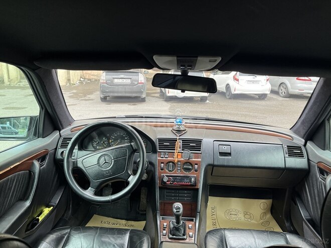 Mercedes C 220 1994, 331,000 km - 2.2 л - Bakı