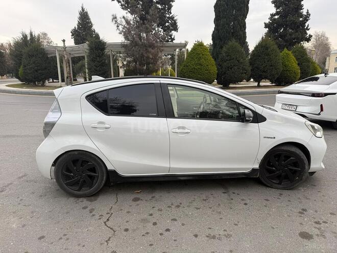 Toyota Aqua 2016, 300,000 km - 1.5 l - Mingəçevir