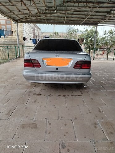Mercedes E 220 1999, 363,042 km - 2.2 l - Şirvan