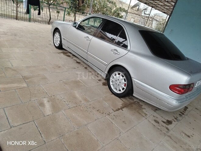 Mercedes E 220 1999, 363,042 km - 2.2 l - Şirvan