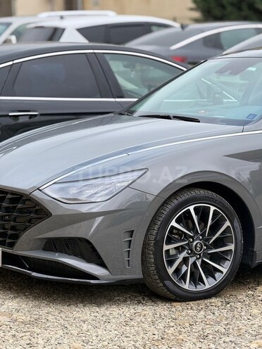 Hyundai Sonata-8