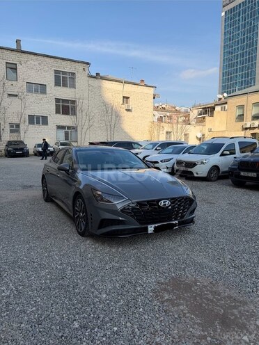 Hyundai Sonata-1