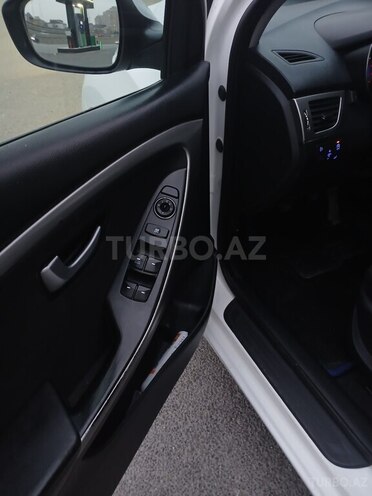 Hyundai i30 2015, 296,000 km - 1.6 l - Bakı