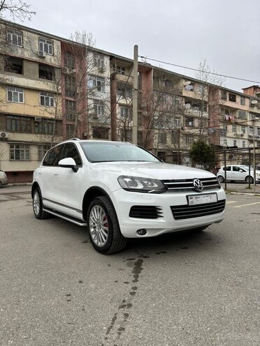Volkswagen Touareg 2014, 145,200 km - 3.6 l - Bakı