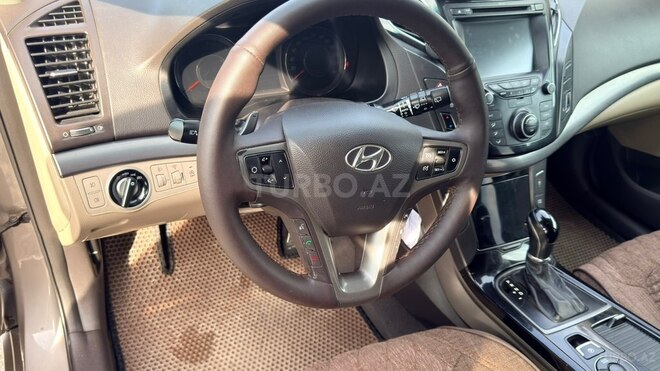 Hyundai i40-6