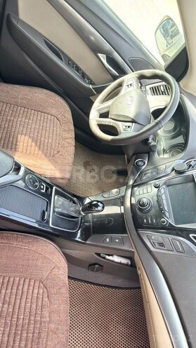 Hyundai i40-7