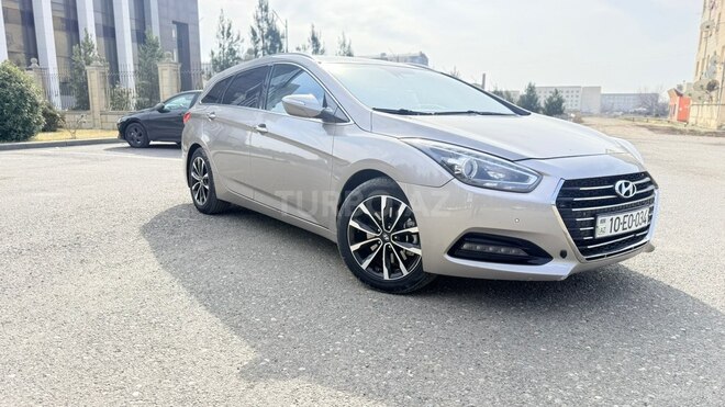 Hyundai i40-4