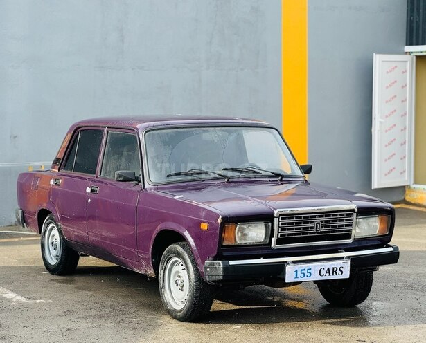 LADA (VAZ) 2107-2