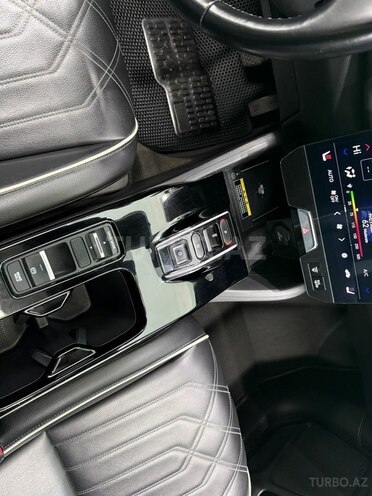 Honda e:NS1-14