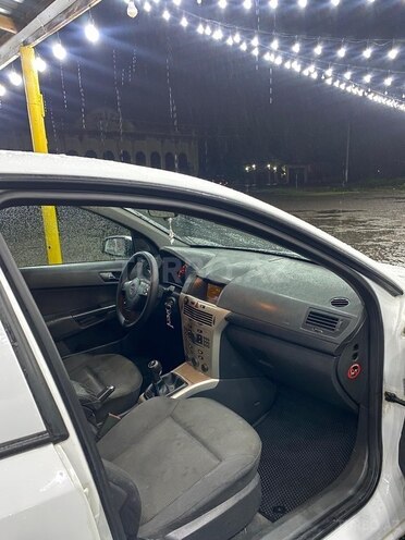 Opel Astra 2007, 400,000 km - 1.3 l - Lənkəran