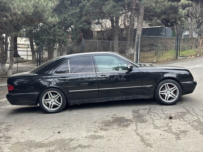 Mercedes E 240 1999, 300,000 km - 2.4 l - Bakı