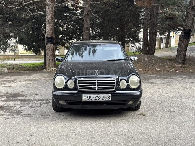 Mercedes E 240 1999, 300,000 km - 2.4 l - Bakı