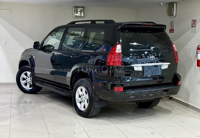 Toyota Land Cruiser Prado-4