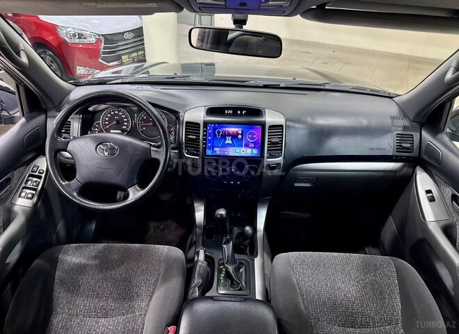 Toyota Land Cruiser Prado-8