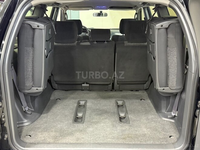 Toyota Land Cruiser Prado-17