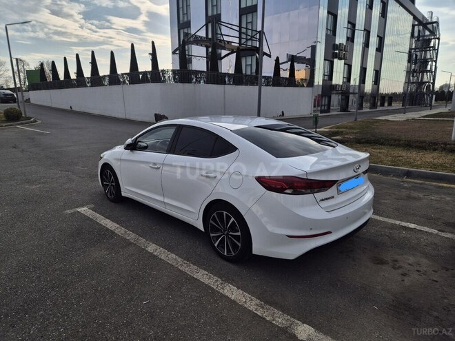 Hyundai Elantra 2016, 213,000 km - 1.6 l - Bakı