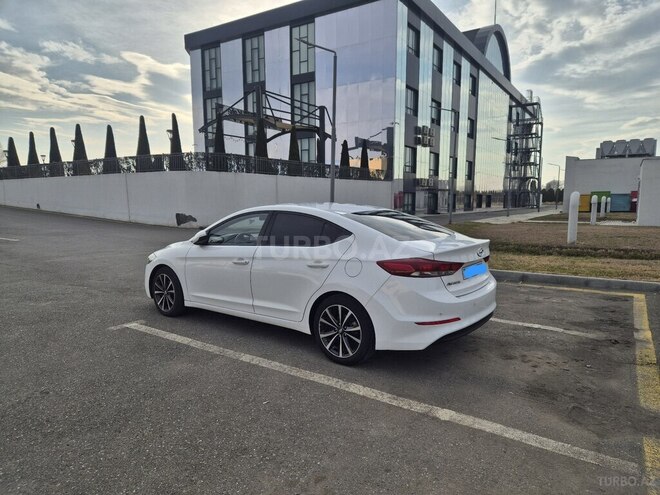 Hyundai Elantra 2016, 213,000 km - 1.6 l - Bakı