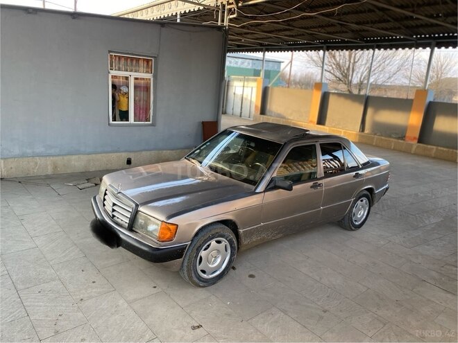 Mercedes 190 1990, 369,852 km - 2.0 л - Şirvan