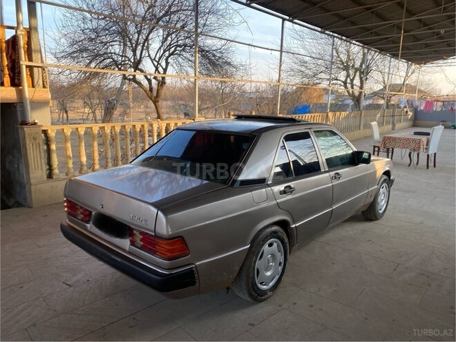 Mercedes 190 1990, 369,852 km - 2.0 л - Şirvan