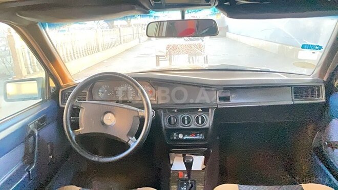Mercedes 190 1990, 369,852 km - 2.0 л - Şirvan