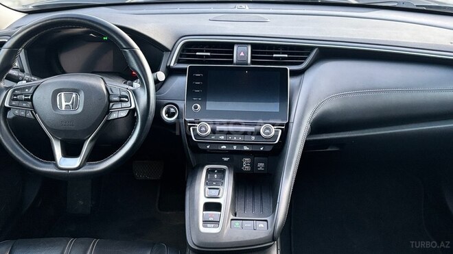 Honda Insight-12