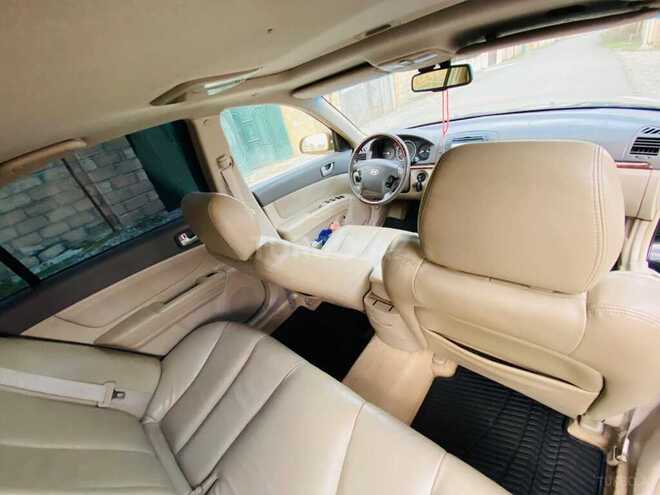 Hyundai Sonata-4