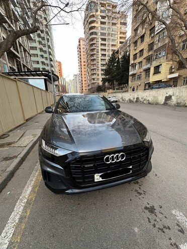 Audi Q8 2018, 105,000 km - 3.0 l - Bakı