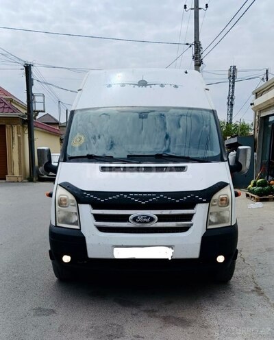 Ford Transit-1