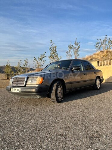 Mercedes  1989, 350,000 km - 2.0 л - Füzuli