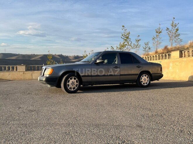 Mercedes  1989, 350,000 km - 2.0 л - Füzuli