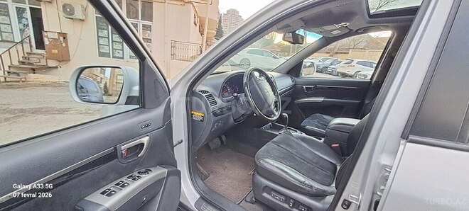 Hyundai Santa Fe-5