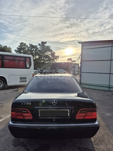 Mercedes E 230 1996, 380,000 km - 2.3 l - Bakı