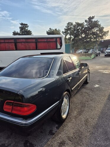 Mercedes E 230 1996, 380,000 km - 2.3 l - Bakı