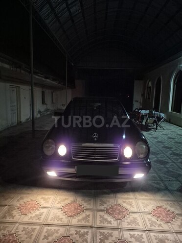Mercedes E 230 1996, 380,000 km - 2.3 l - Bakı