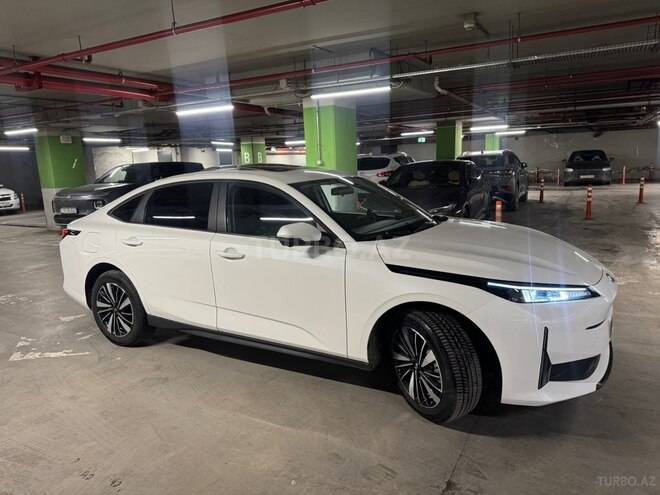 Changan Qiyuan A05 2025, 16,500 km - 1.5 l - Bakı