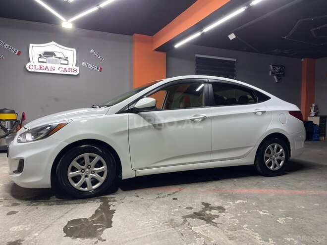 Hyundai Accent 2014, 129,000 km - 1.6 л - Bakı