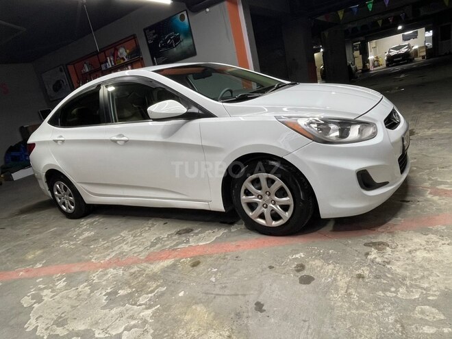 Hyundai Accent 2014, 129,000 km - 1.6 л - Bakı