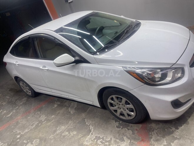 Hyundai Accent 2014, 129,000 km - 1.6 л - Bakı