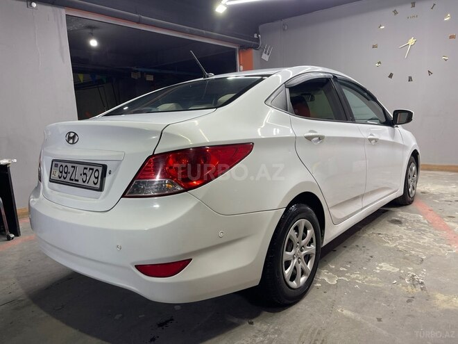 Hyundai Accent 2014, 129,000 km - 1.6 л - Bakı