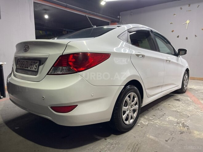 Hyundai Accent 2014, 129,000 km - 1.6 л - Bakı
