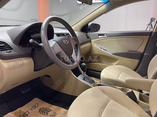 Hyundai Accent 2014, 129,000 km - 1.6 л - Bakı
