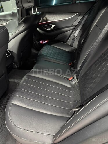 Mercedes E 350-10