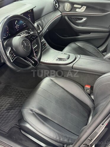 Mercedes E 350-11